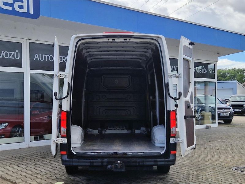 Volkswagen Crafter 2,0 35TDI CZ TAŽNÉ NOVÉ ROZVOD - fotka 9 z 30