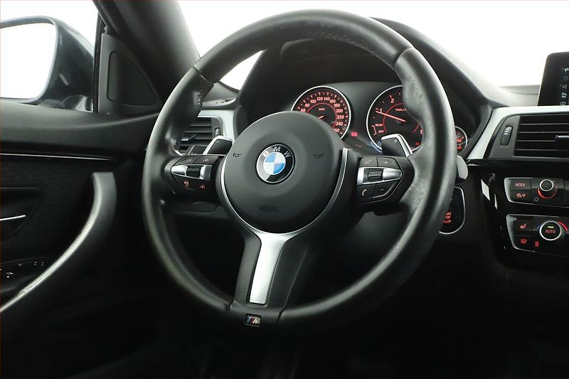 BMW Řada 4 (2017) 420d xDrive - fotka 8 z 20