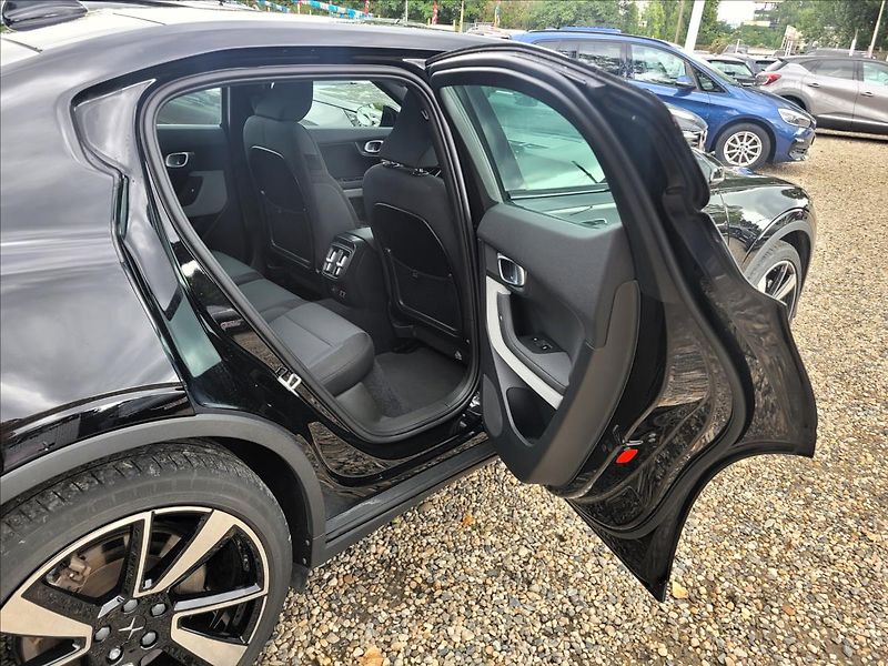 Polestar 2 0,0 300kwAWD,SOH93%,tažné1,5 T - fotka 15 z 50