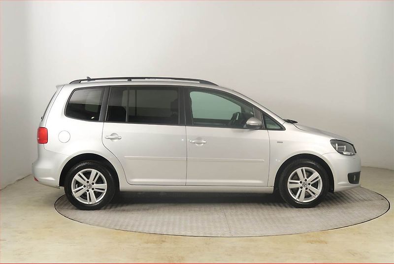 Volkswagen Touran (2012) Comfortline 1.4 TSI, Navi - fotka 6 z 19