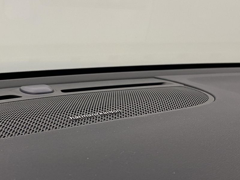 Volvo XC40 B4 DARK ULTIMATE AUT CZ - fotka 30 z 56