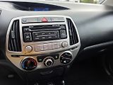 Hyundai i20 (2014) 1.2i Velmi pěkný - náhled 12
