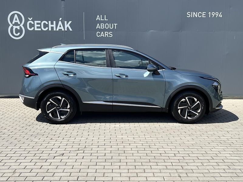 Kia Sportage (2023) 1.6TGDI*110kW*Exclusive - fotka 4 z 39