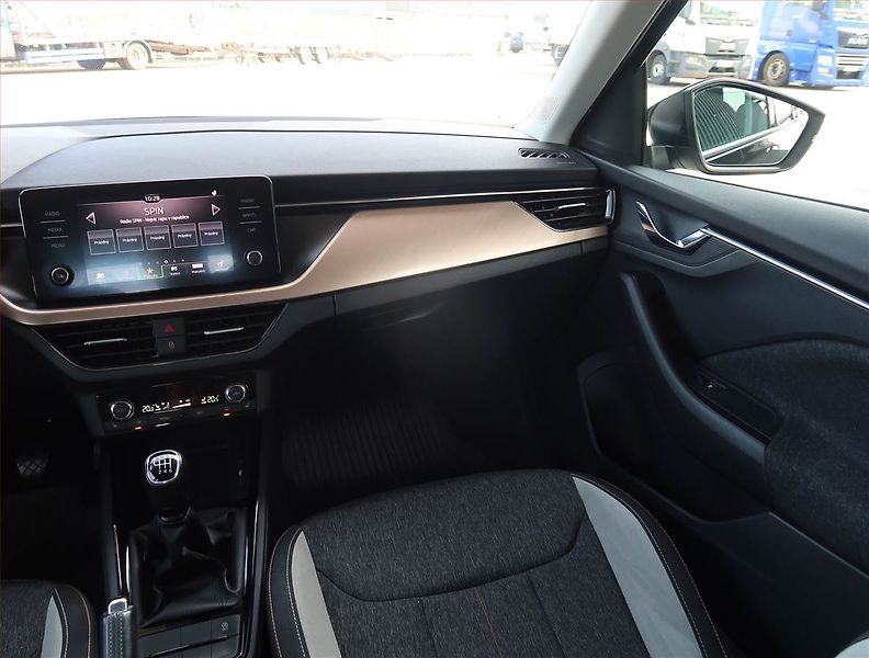 Škoda Kamiq (2020) Style 1.5 TSI, ČR,1.maj - fotka 8 z 18