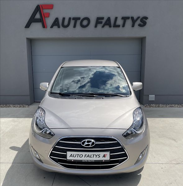 Hyundai ix20 1,6 i 91KW ČR.8TIS KM 1.MAJ. - fotka 8 z 23