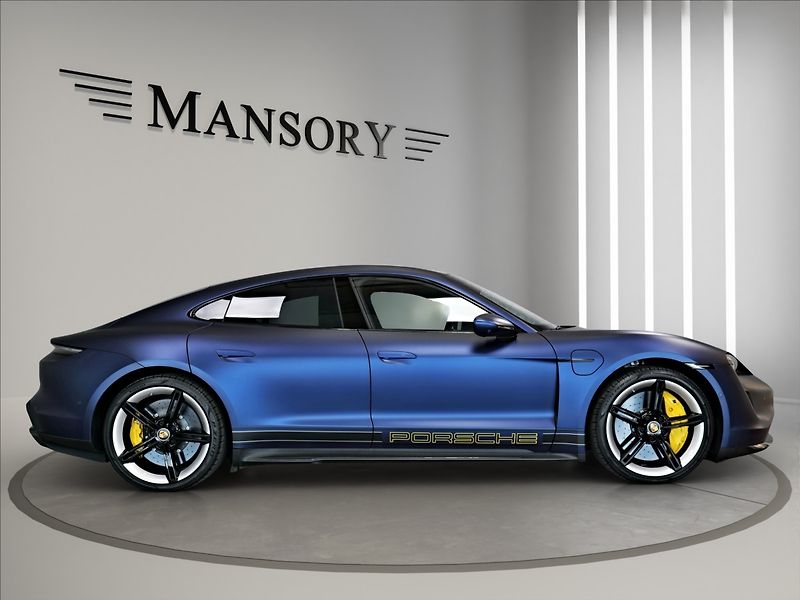 Porsche Taycan TURBO S / REZERVACE - fotka 3 z 24