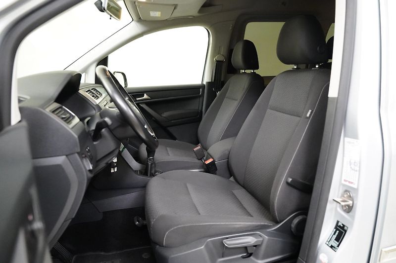 Volkswagen Caddy - fotka 11 z 23