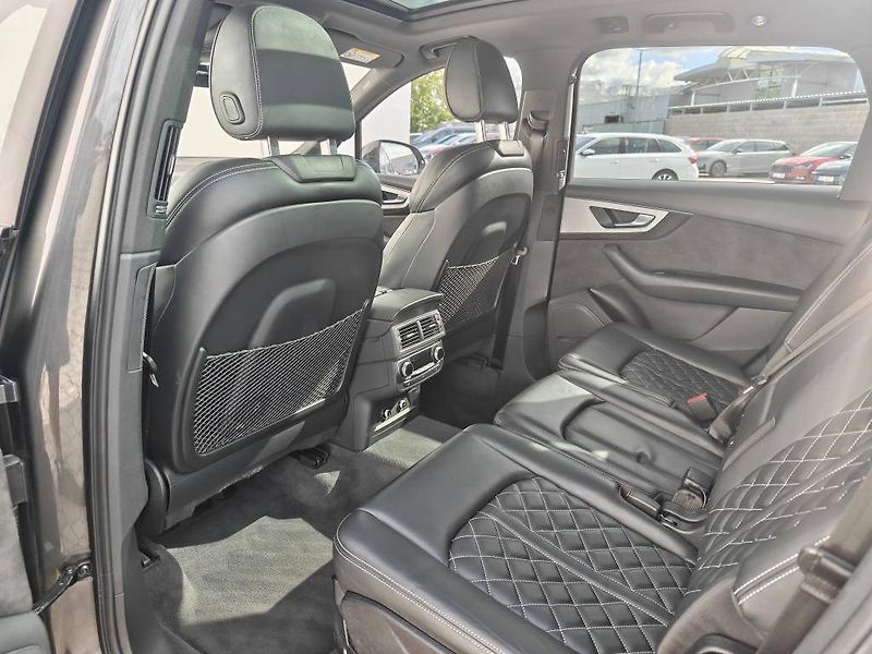 Audi Q7 - SQ7 Quattro 8TT  4,0TDI - fotka 7 z 27