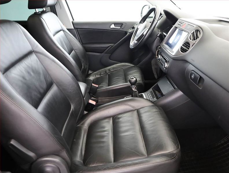 Volkswagen Tiguan (2010) Track&Field 2.0 TDI, 4X4 - fotka 7 z 18