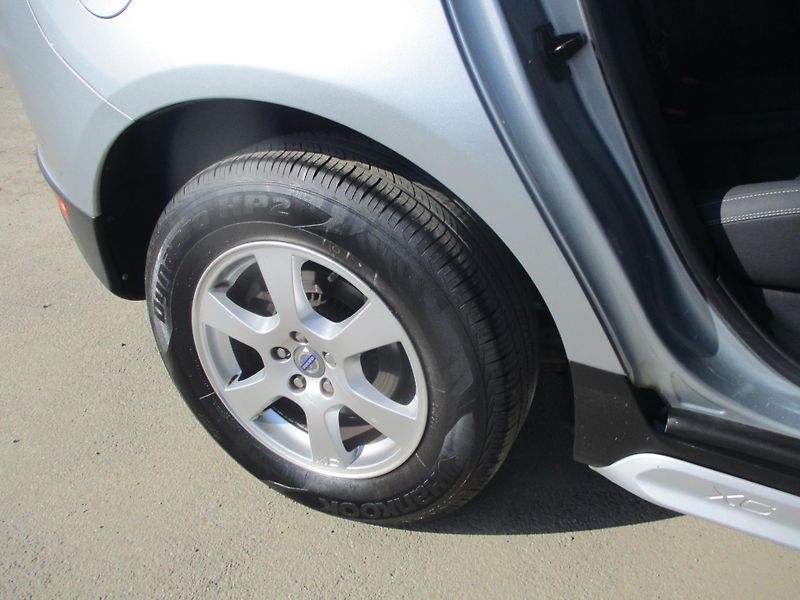 Volvo XC60 2.4 D5*136kW*AWD*197TKM*6MAN.P - fotka 32 z 48