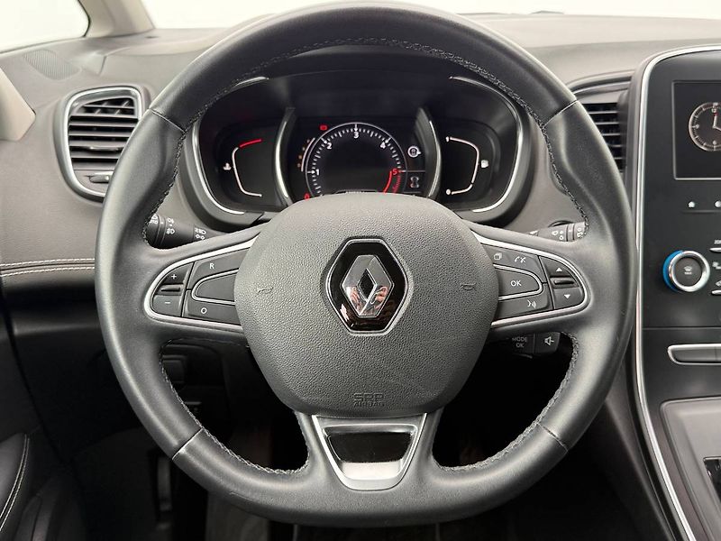 Renault Scénic (2019) 1.7 DCi 88 kW Intens EDC - fotka 10 z 23