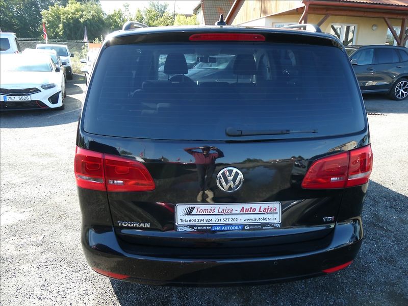 Volkswagen Touran 1,6 TDi 77kW 7.MÍST,navigace - fotka 8 z 43