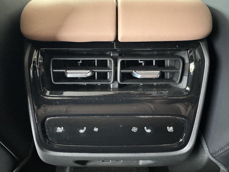 Chery TIGGO 9 PHEV (2026) 1,5T Unique - fotka 26 z 64