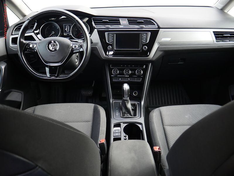 Volkswagen Touran (2016) 2.0 TDi, DSG, STK9/27 - fotka 8 z 15