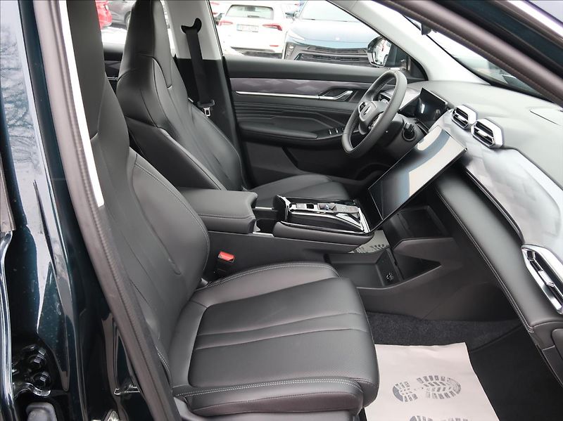 Dongfeng Mage (2026) 1,5 T 145 kW E2 DCT7 - fotka 13 z 24