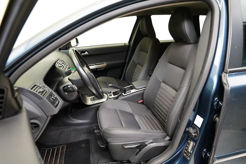 Volvo V50 - fotka 11 z 21