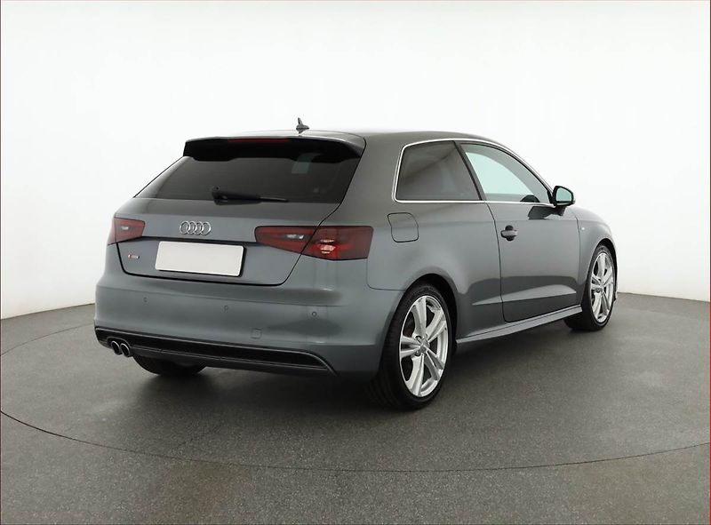 Audi A3 (2015) S-Line 2.0 TDI, Automat - fotka 5 z 19