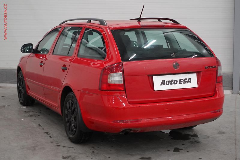 Škoda Octavia (2011) 1.2 TSi, ČR, Klima - fotka 6 z 18