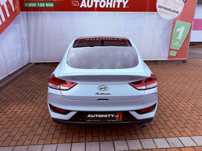 Hyundai i30 1.4 T-GDi Premium Aut., Servis - fotka 8 z 34