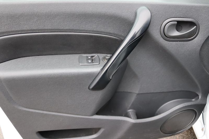 Renault Kangoo 1.5DCI 55kW ČR DPH - fotka 18 z 40
