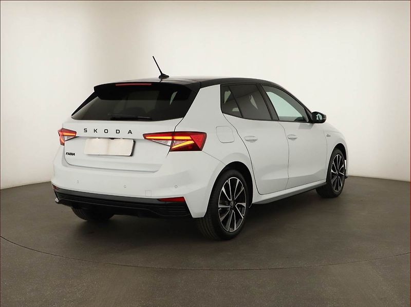 Škoda Fabia (2025) 1.0 TSI, MONTE CARLO, AUTOMAT - fotka 5 z 15