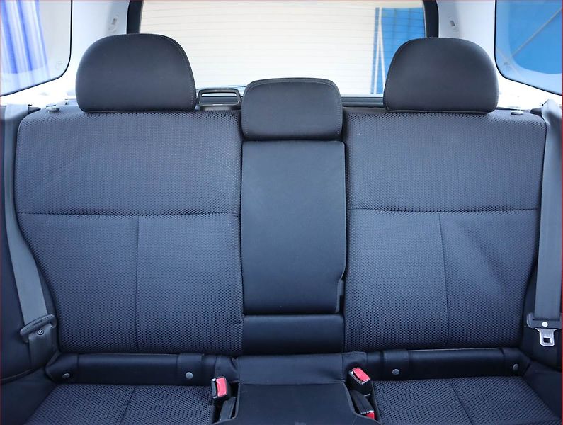 Subaru Forester (2011) 2.0 d, 4X4, Serv.kniha - fotka 10 z 16