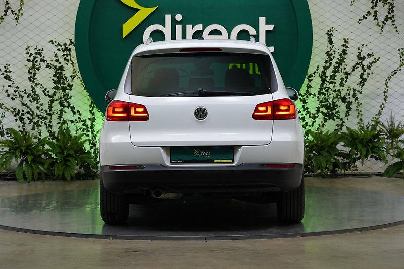 Volkswagen Tiguan - fotka 6 z 25