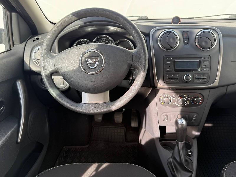 Dacia Logan (2013) 1.2 SCe 55 kW Arctica - fotka 5 z 22