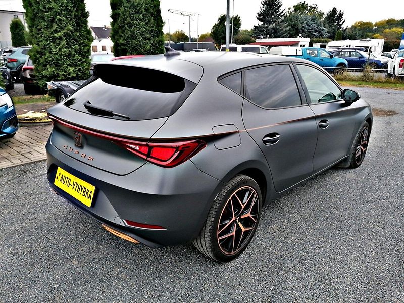 Seat Leon (2021) 1.4 TSi E-HYBRID Cupra Design - fotka 4 z 35