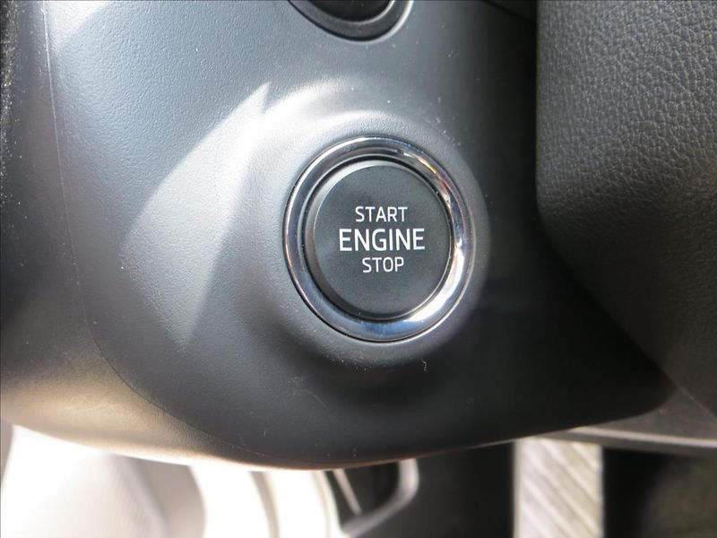 Škoda Octavia 2,0 TDI 85kw Ambition DSG - fotka 19 z 26