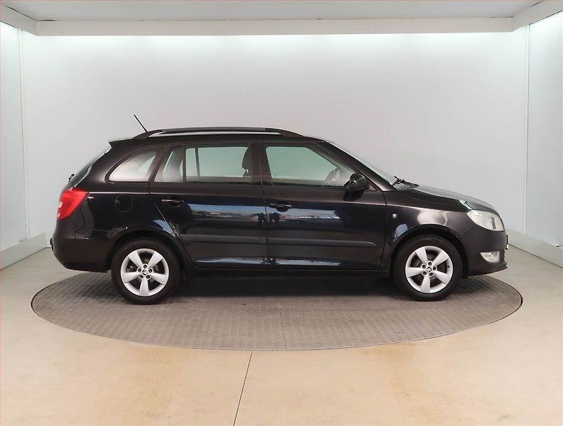 Škoda Fabia (2014) 1.2 TSI - fotka 6 z 15