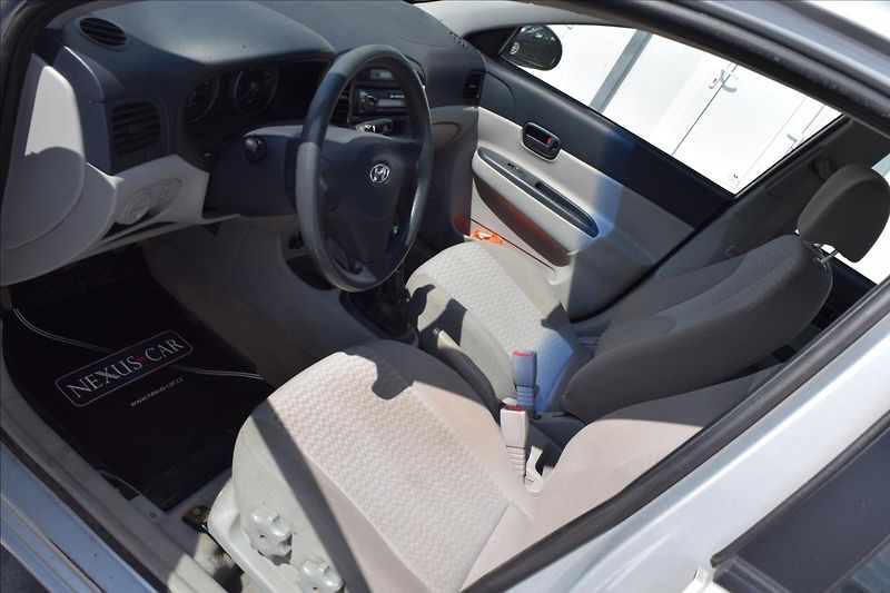 Hyundai Accent 1,4 i 71KW NOVÁ STK KLIMA - fotka 15 z 39