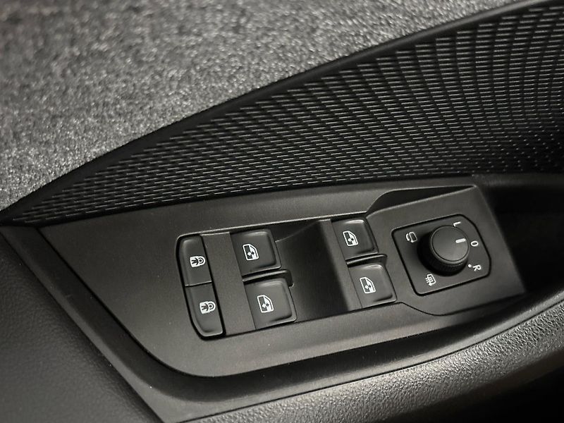 Škoda Octavia Top Selection DSG - fotka 21 z 29
