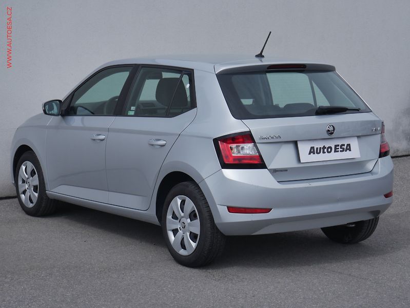 Škoda Fabia (2019) 1.0i, ČR, Active - fotka 6 z 16