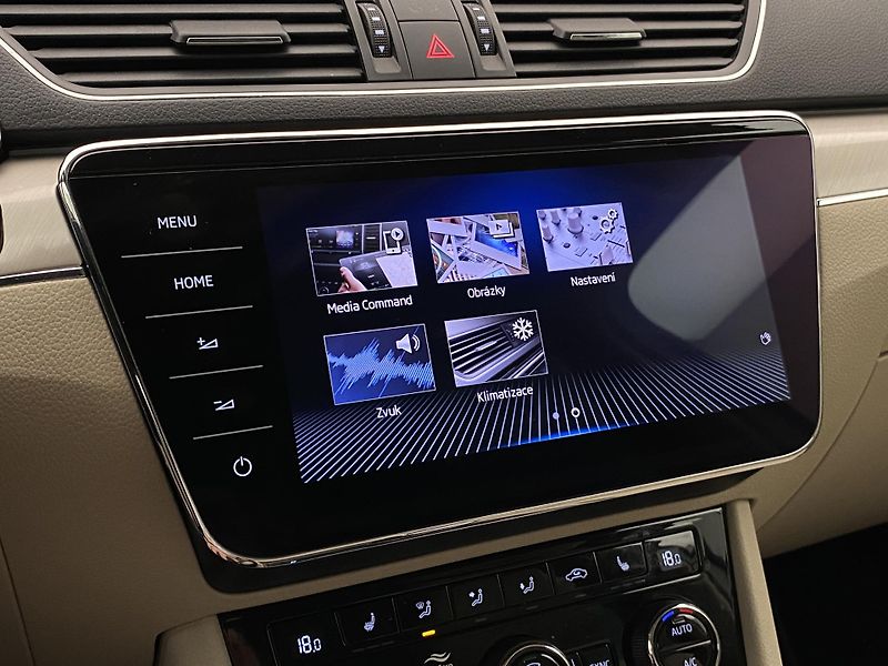 Škoda Superb COMBI 2.0TDI L&K DSG CZ - fotka 38 z 64
