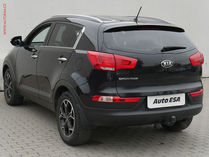 Kia Sportage (2014) 1.6i, ČR, autoAC - fotka 6 z 21