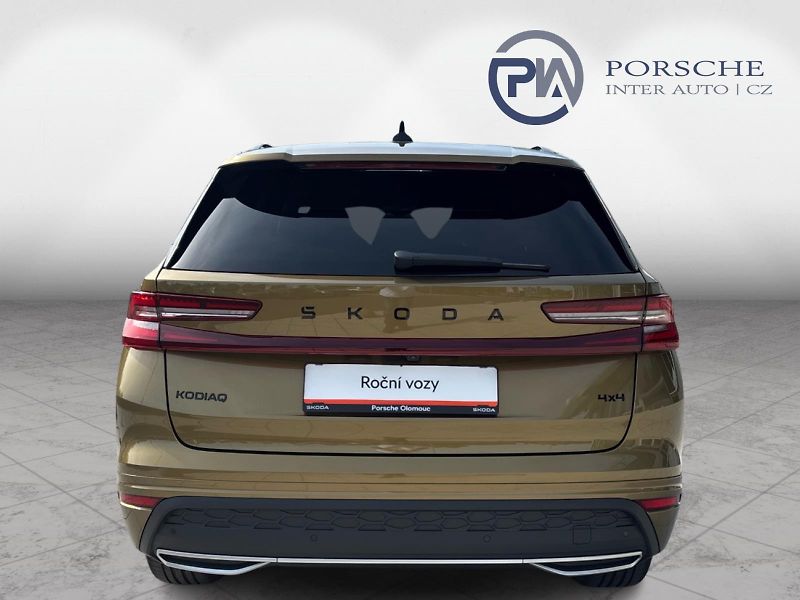 Škoda Kodiaq 2,0 TDI 142 kW SPORTLINE 4X4 D - fotka 7 z 30