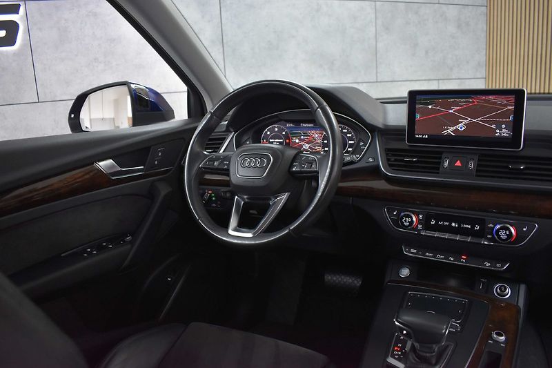 Audi Q5 40 TDI 4x4*AIR*TAŽNÉ*KAMERA360 - fotka 8 z 46