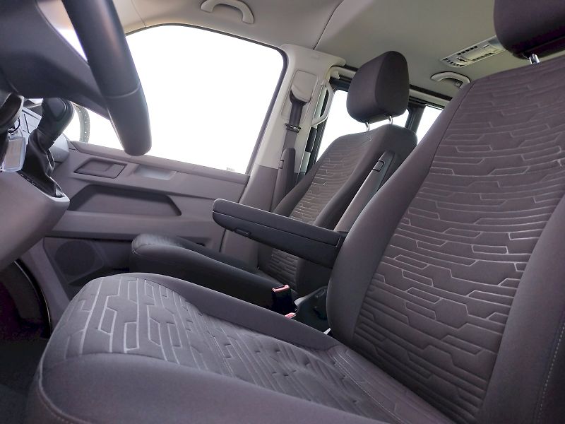 Volkswagen Caravelle (2024) 6,1 2,0 Tdi 110 Kw DSG 4Motion - fotka 20 z 32