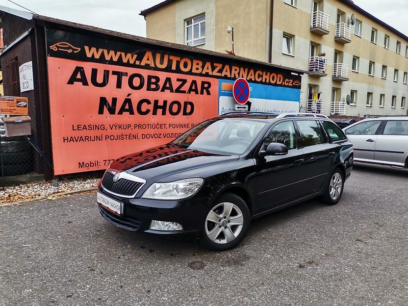 Škoda Octavia (2012) 1.4TSi 90kw Elegance PDC - fotka 27 z 27
