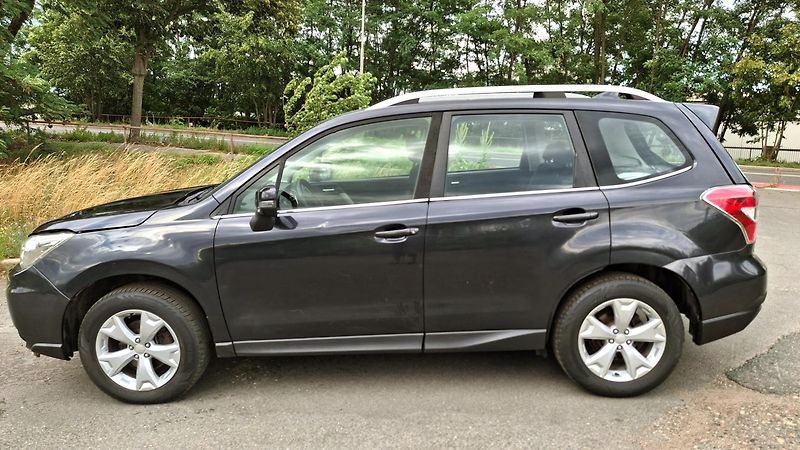 Subaru Forester 2.0 benzin 110 kw 4x4 - fotka 4 z 13