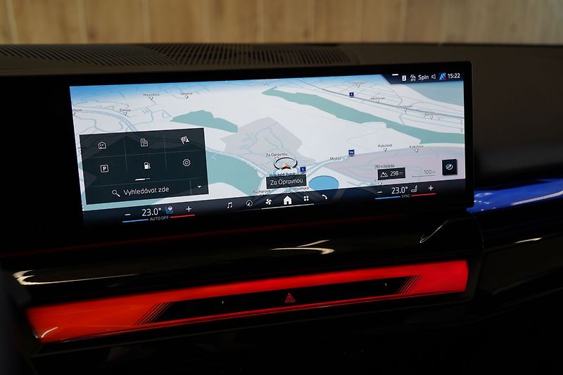 BMW Řada 5 540d xDrive, Bowers, Tažné - fotka 37 z 50