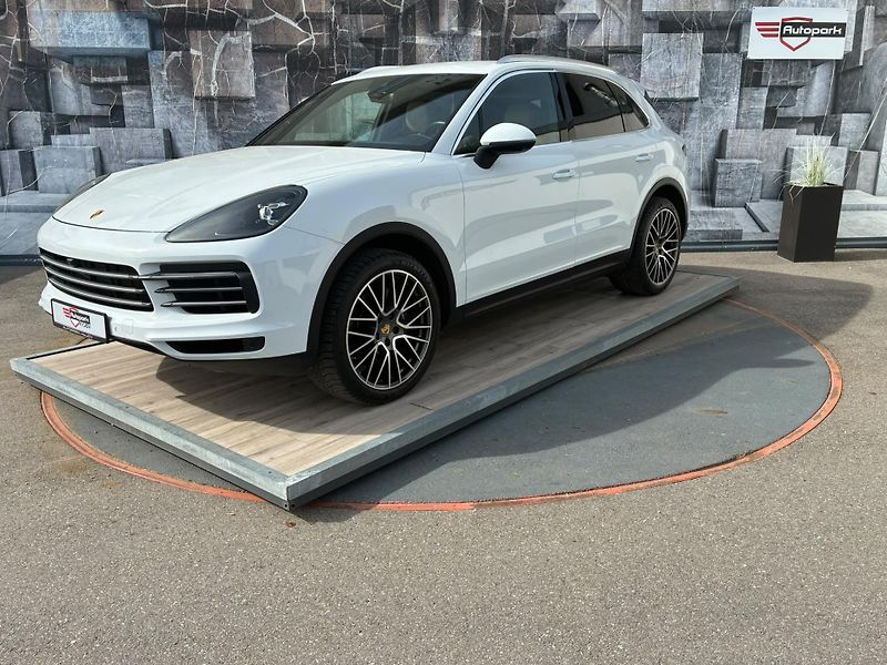 Porsche Cayenne (2019) 3.0, 250KW, 4x4, 360°, KEYLESS - fotka 3 z 38