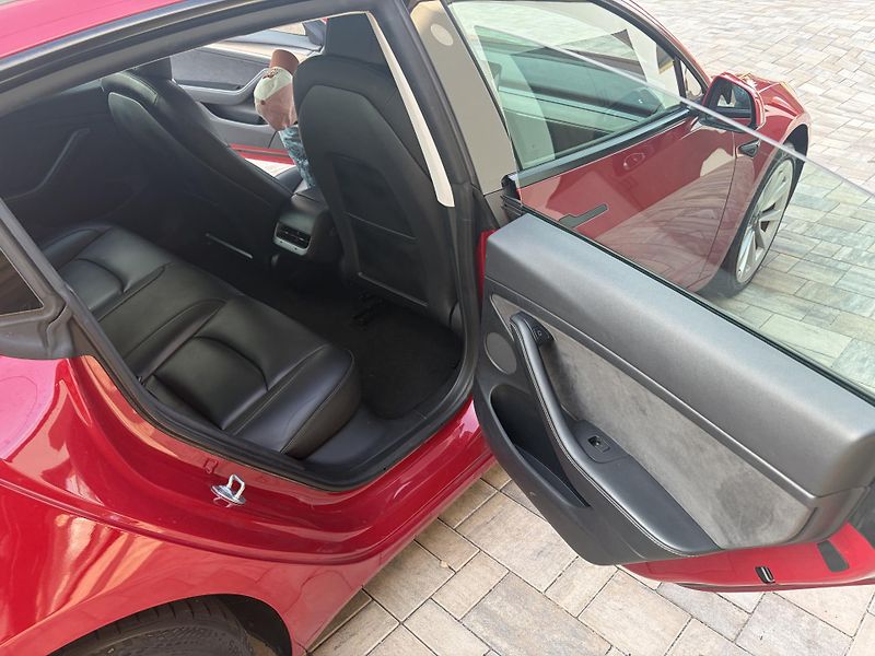 Tesla Model 3 (2023) SR+ 60, LFP, tazne, SOH:90% - fotka 12 z 13