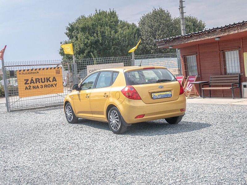 Kia Ceed (2007) ČR 12/07 1.4i 80KW - fotka 7 z 40