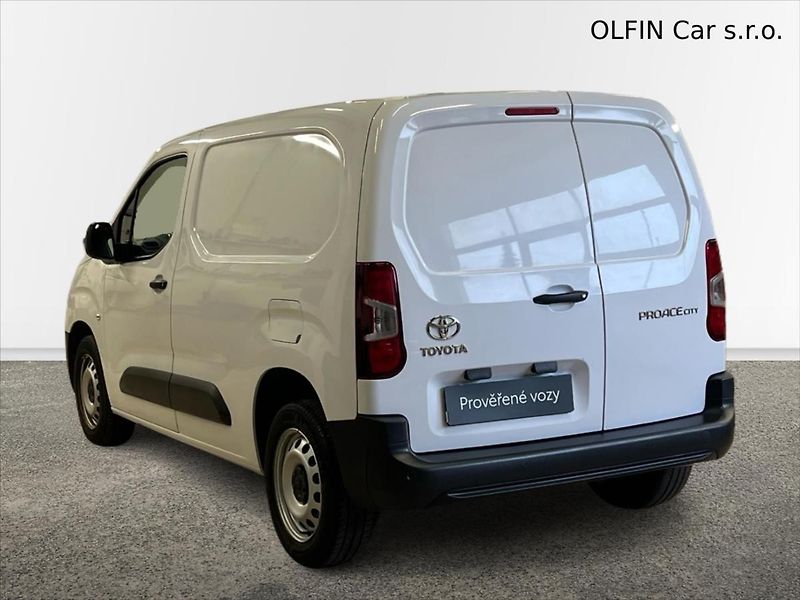 Toyota ProAce City 1,5 D-4D 75kW ACTIVE - fotka 9 z 22