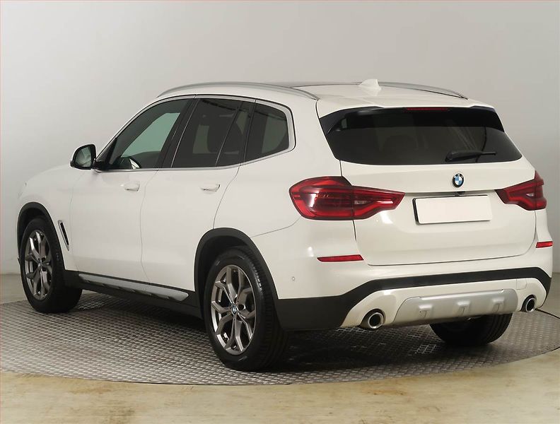 BMW X3 (2018) xDrive30d - fotka 4 z 25