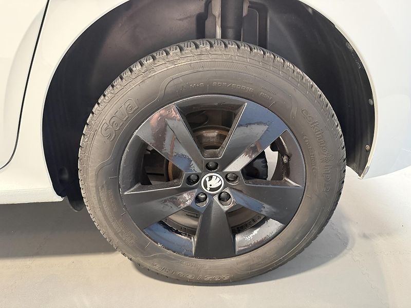 Škoda Kamiq 1.5 TSI 110 kW Ambition - fotka 13 z 13