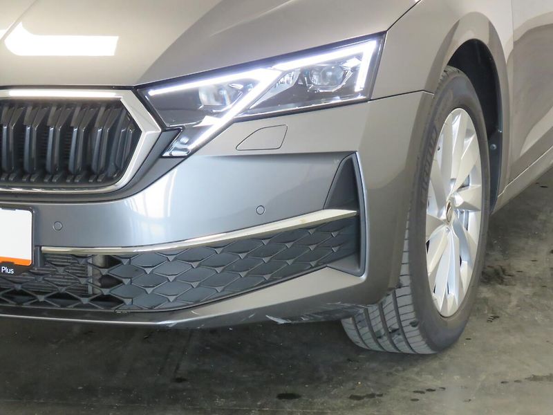Škoda Octavia - fotka 9 z 25