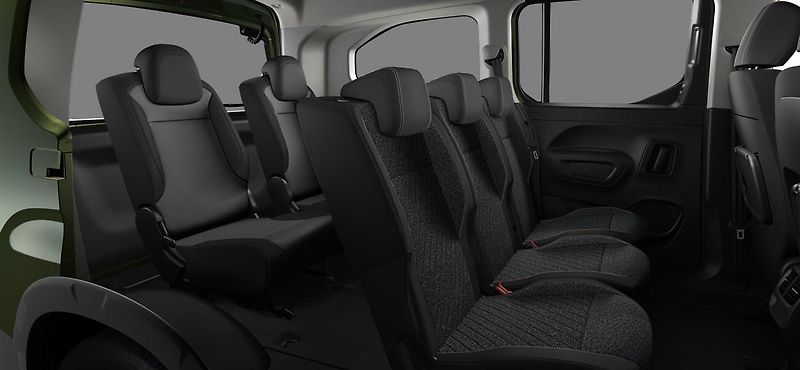 Peugeot Rifter (2026) LONG ALLURE DIESEL 130 MAN6 - fotka 9 z 9